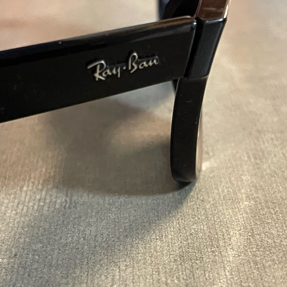 Ray-Ban Black Sunglasses - Picture 14 of 16